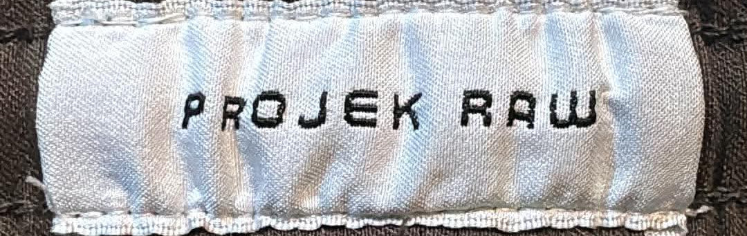 Projek Raw brand label