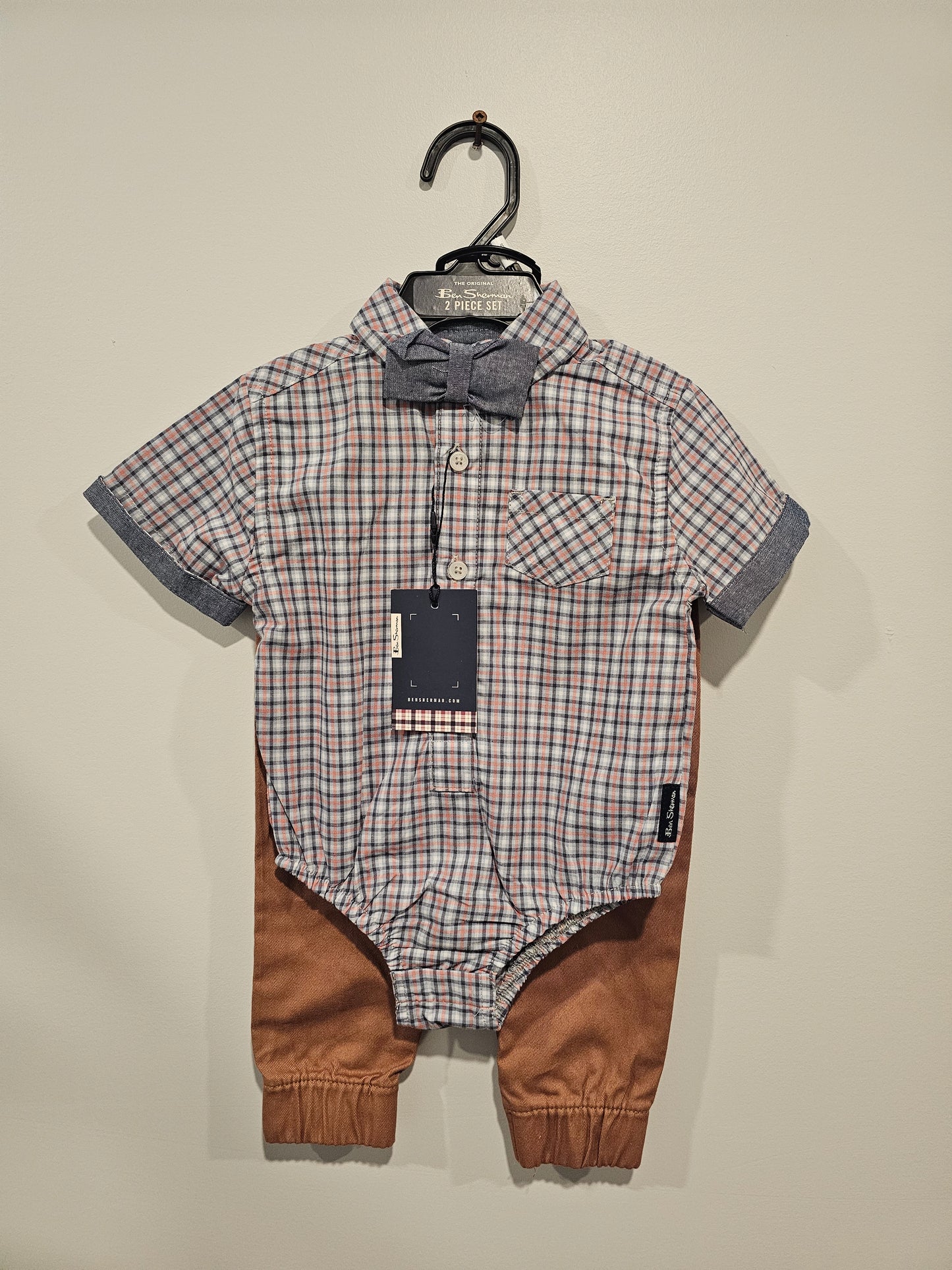 New 2 pc Suit Plaid