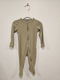 Green Old Navy Sleeper 3-6m