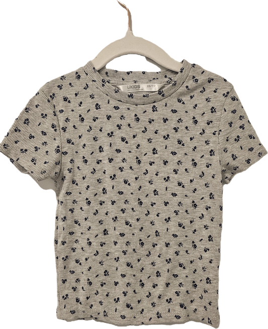 Ukids T shirt Grey Flowers Size 6