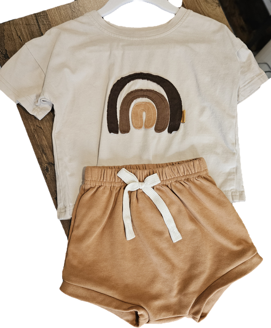 Unknown Two Piece Rainbow Shirt and Shorts 12-18m