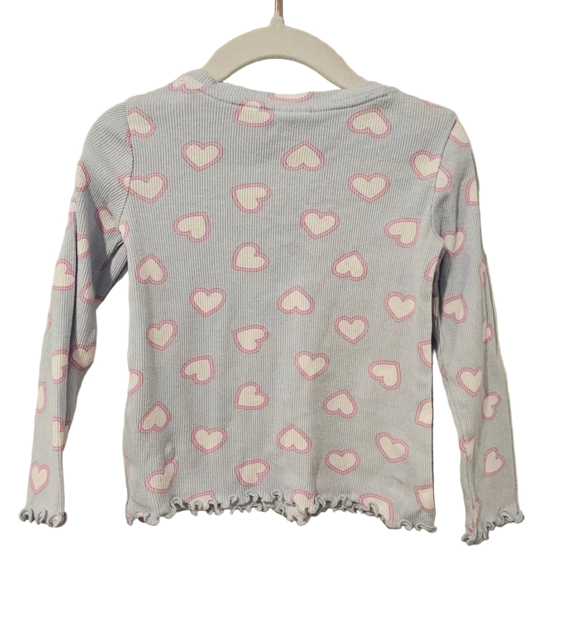Back of Baby Gap heart print top with lettuce-edge hem