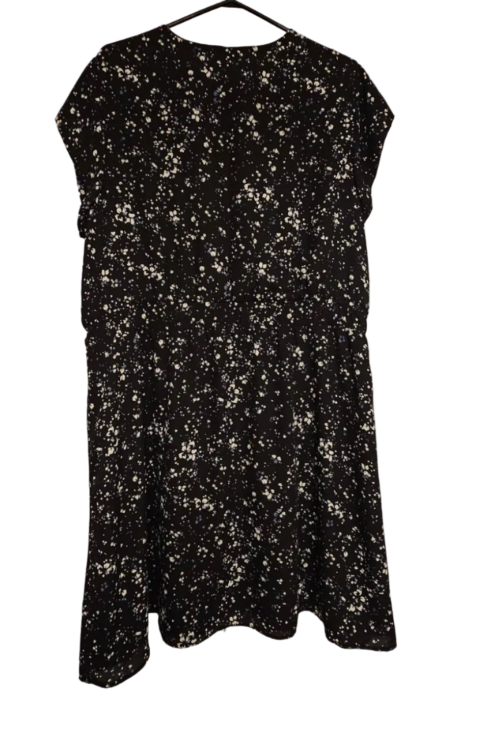 Reitmans Black Ditsy Floral V-Neck Dress, XXL – Pre-Loved - photo 2