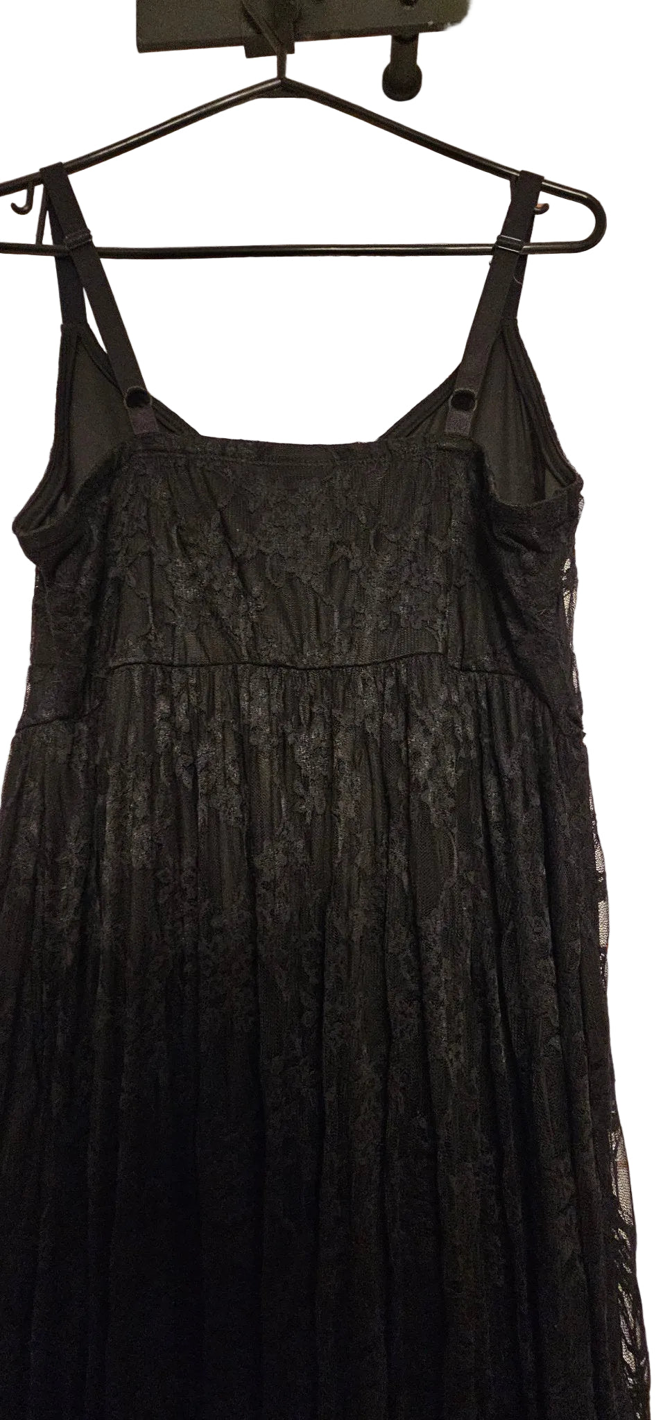 Torrid Black Lace Midi Dress, 0 – Pre-Loved - photo 2